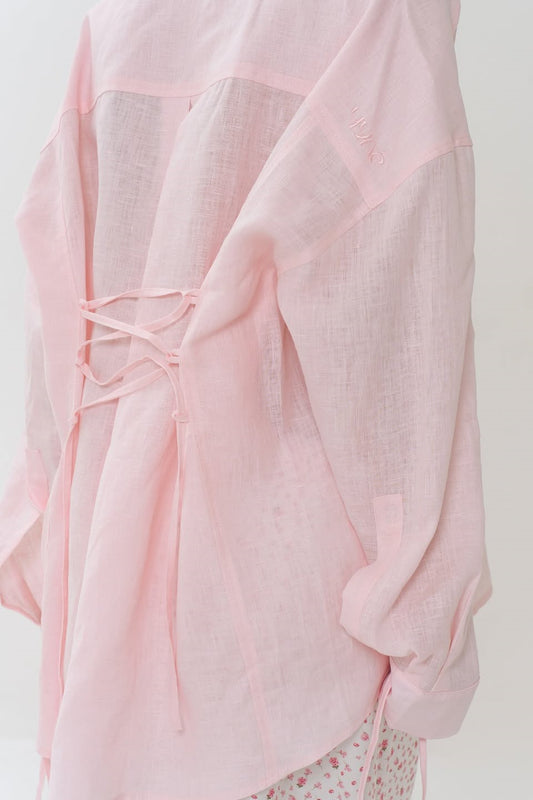 Rosa, strukturierte Langarmbluse mit Bindegürtel