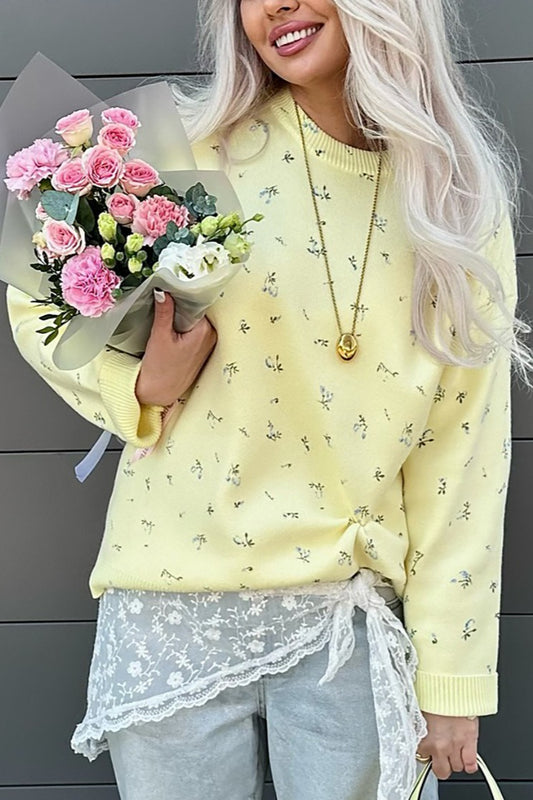 Lockere Strickbluse mit Blumenmuster