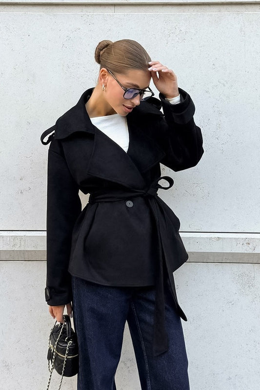 Wildledermantel mit Bindegürtel, dick gefüttert und warm