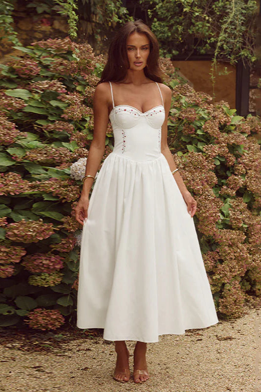 Maxikleid in A-Linie mit Blumenstickerei und taillierter Passform