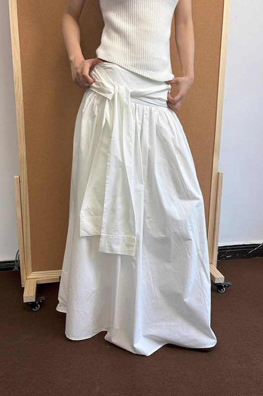 Minimalistischer Maxirock in A-Linie mit Taillenschnürung