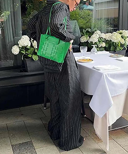 Zweiteiliges Set mit gerader Hose im Büro-Look in Schwarz mit Print