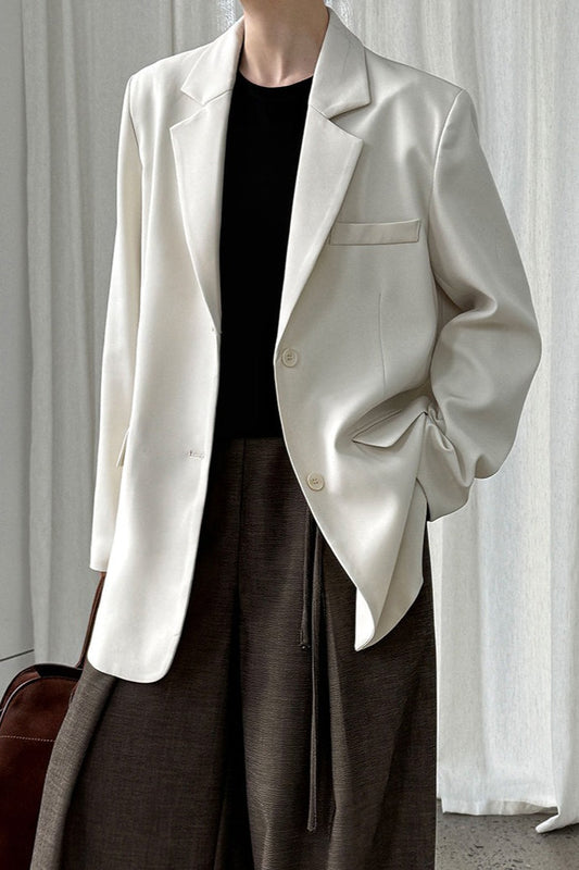 Blazer mit geteiltem Rückenteil und lockerer Passform