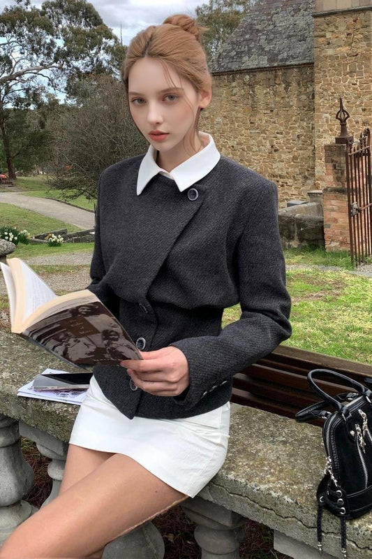 Eleganter, zweiteiliger Mantel aus einfarbiger Kunstwolle mit konischem Reverskragen