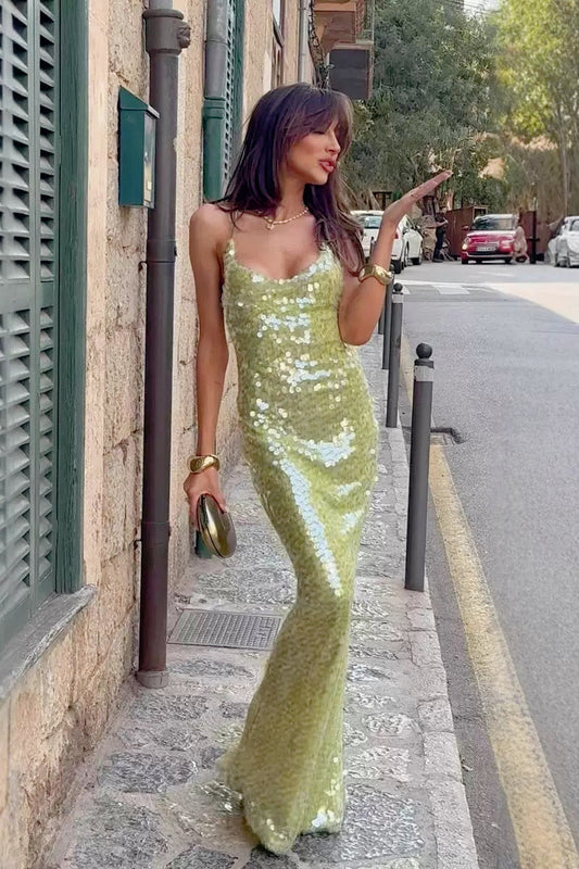 Figurbetontes Glitzer-Unterkleid