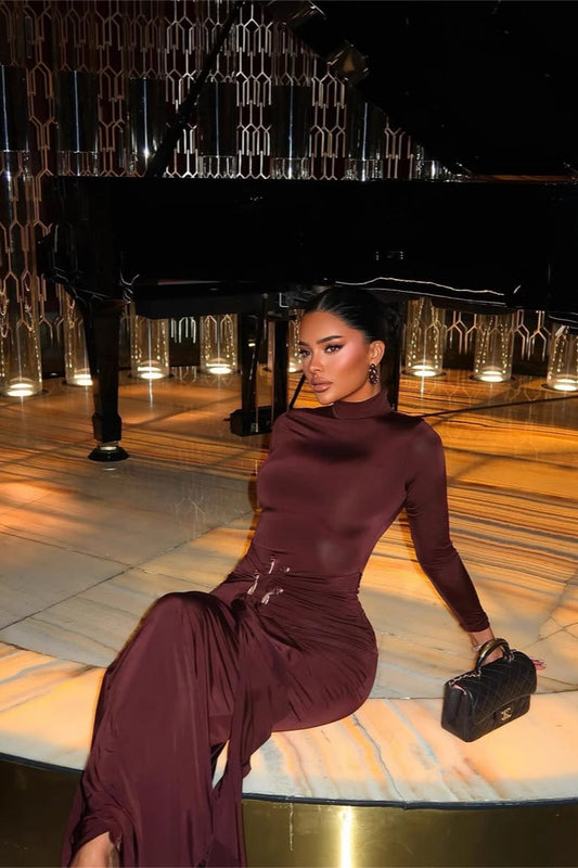 Einfarbiges, figurbetontes Partykleid mit Metallic-Akzent