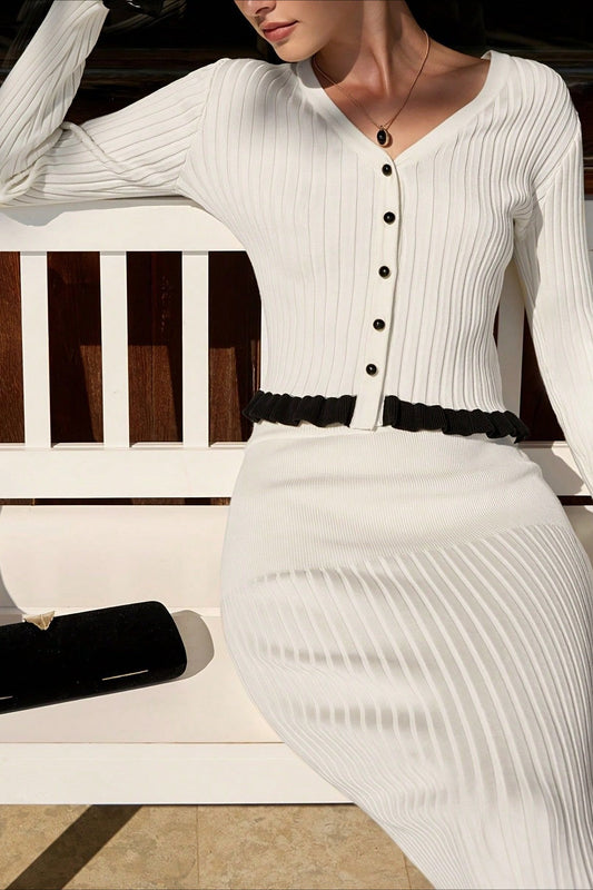 Elegantes zweiteiliges Set aus zweiteiligem Strickrock mit Rüschen und langen Ärmeln