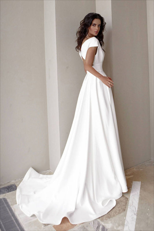 V Neck Ruffle Formal Dress S / White