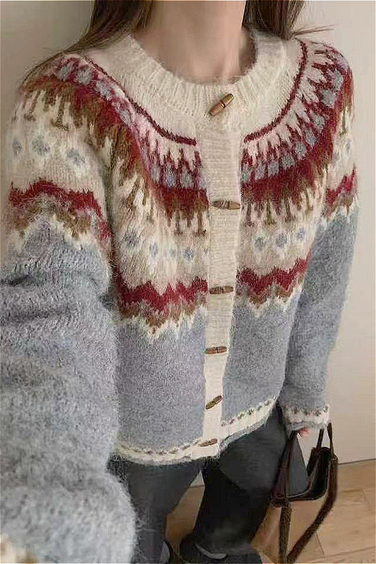 Rundhals-Strickjacke mit Fair-Isle-Muster und Hornknöpfen