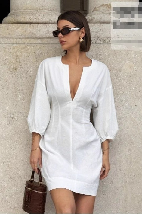 Minikleid mit V-Ausschnitt und 3/4-Ärmeln