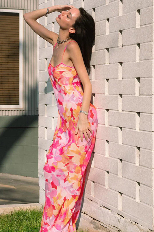 Rückenfreies, figurbetontes Maxikleid mit Blumenmuster und U-Ausschnitt