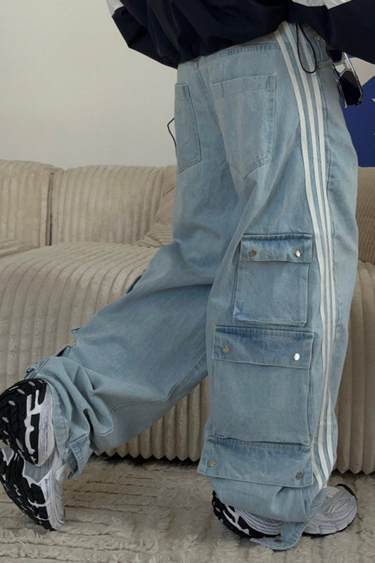 Gestreifte Jeans mit weitem Bein