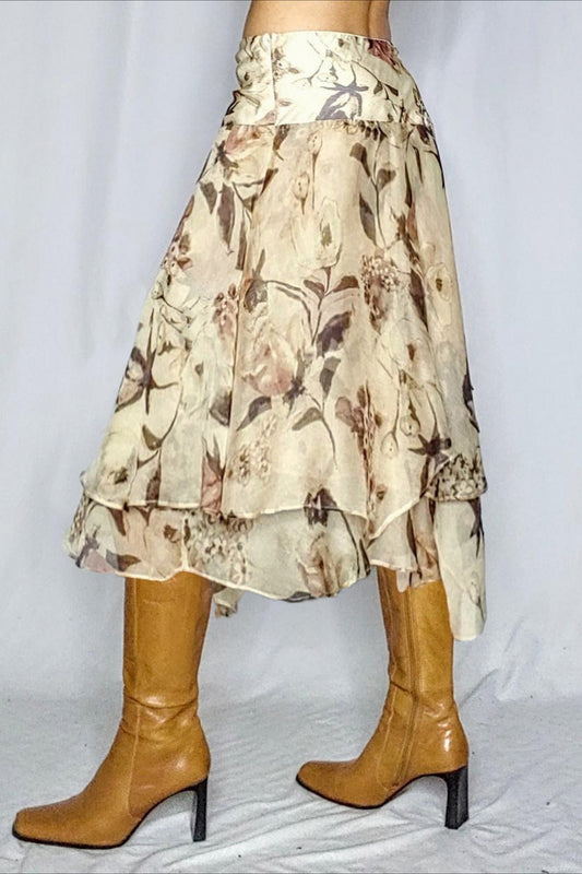 Locker sitzender Netzrock mit hoher Taille