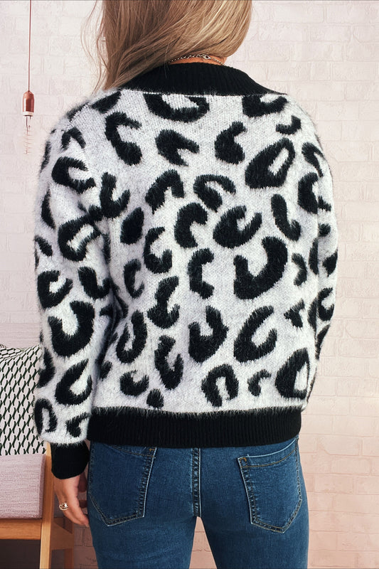 Kurzer Strickcardigan mit Animalprint