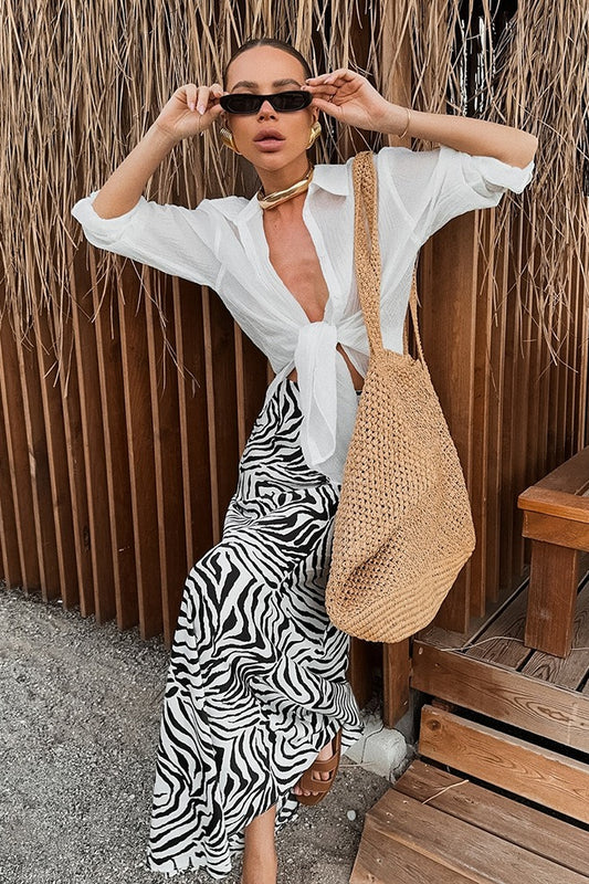 Eleganter Satinrock mit Animal-Print