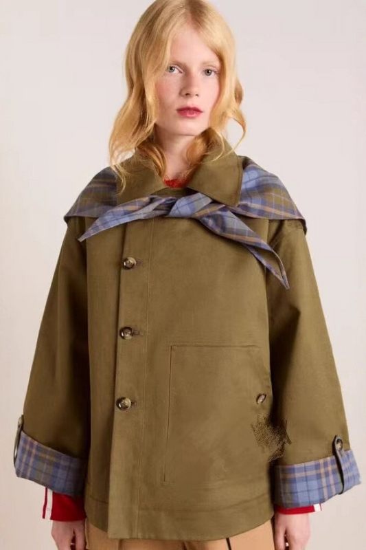 Mori Girl Loose Slant Front Outerwear mit Karomuster und Farbblock-Design