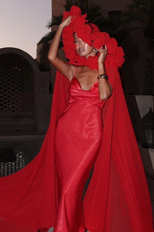 Sexy Maxikleid mit gerafftem Spaghettiträger und Satinband