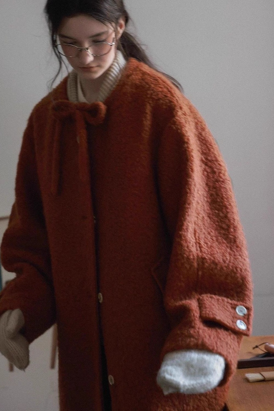 Oberbekleidung aus Wollmischung mit Schleifenbund, locker geschnitten, schmal geschnitten