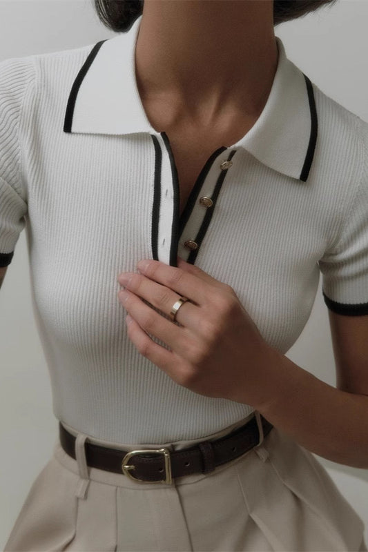 Gerippter, taillierter Polopullover