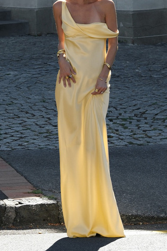 Sexy Maxikleid aus Satin, ärmellos