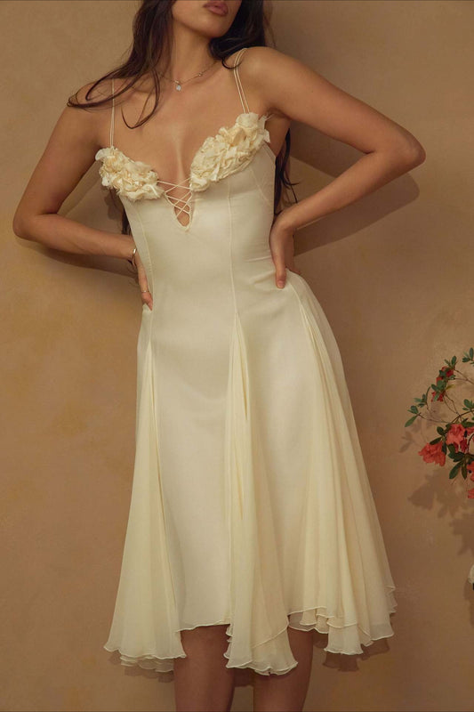 Romantisches Midikleid mit 3D-Blumenmuster, tiefem V-Ausschnitt, Patchwork-Details und Spaghettiträgern