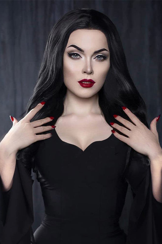 Gothic-Kleid im Adams-Familienstil