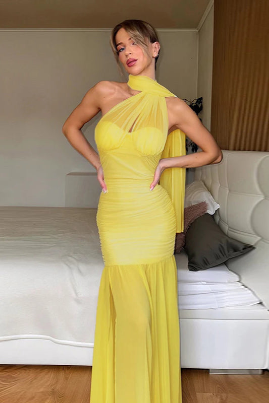 Figurbetontes Maxikleid mit Netzstoff und Riemchen zum Binden