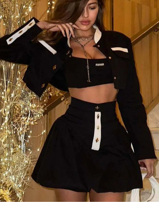 Schwarzer Patchwork-Minirock mit kurzem Schnitt fürs Büro, zweiteiliges Set