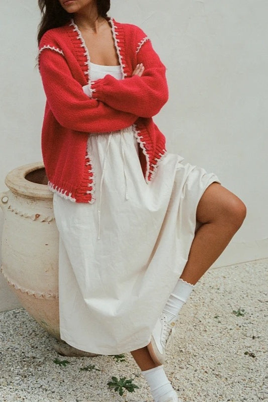 Vintage-Strickjacke mit Zopfmuster, V-Ausschnitt und Knöpfen