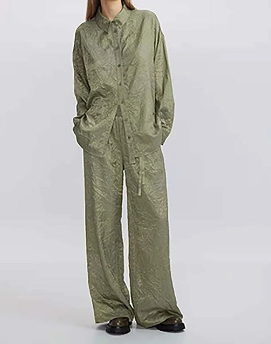 Grünes, plissiertes Zweiteiler-Set mit Kordelzug fürs Büro