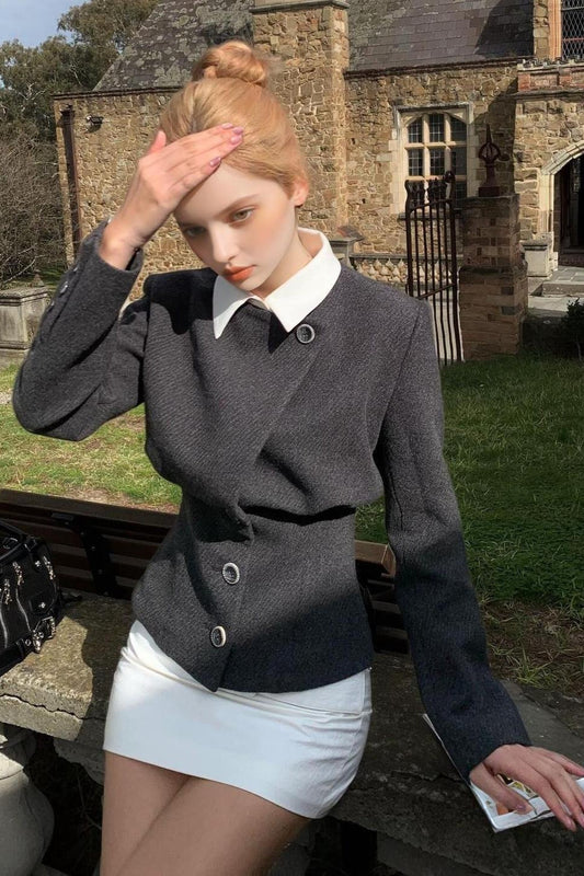 Eleganter, zweiteiliger Mantel aus einfarbiger Kunstwolle mit konischem Reverskragen