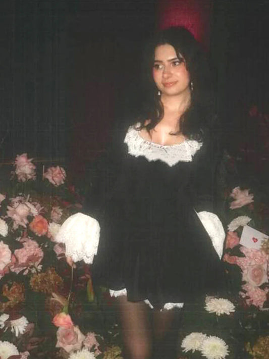 Sexy Partykleid mit Spitzeneinsatz und quadratischem Ausschnitt, langen Ärmeln und hoher Taille