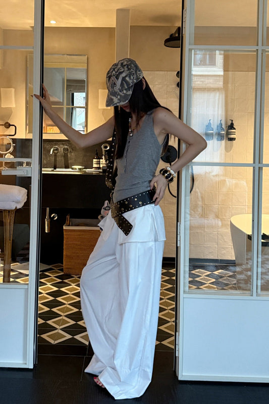 Locker geschnittene, gespleißte Hose im Streetstyle mit weitem Bein