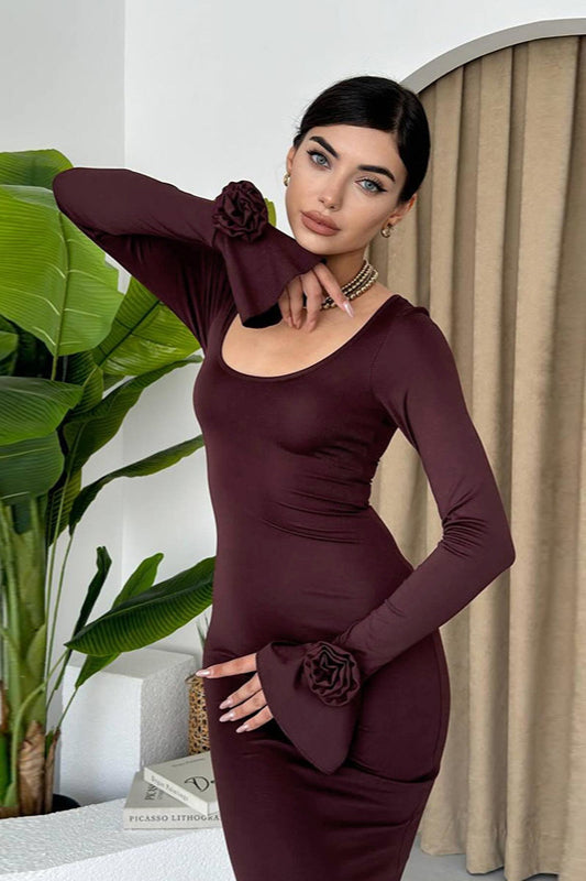 Partykleid mit Rundhalsausschnitt, Rosenverzierung und langen Ärmeln