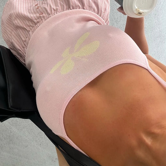 Crop Top aus Strick mit Blumenmuster im Boho-Stil