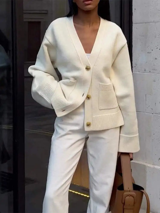 Classic Solid Pocket V-Neck Single-Breasted Cardigan White / S cardiagn-250126