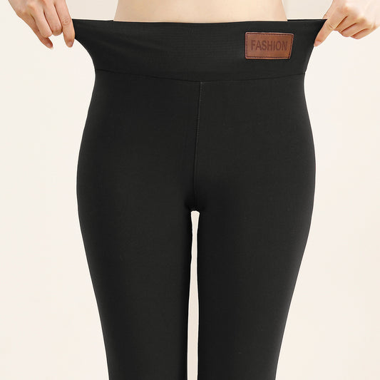 Leggings aus Sherpa-Fleece in Übergröße mit Buchstaben