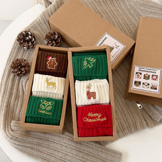 Baumwollsocken mit niedlicher Cartoon-Stickerei, mittelhoch geschnitten