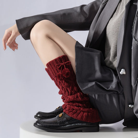 Lässige rote Strick-Beinwärmer