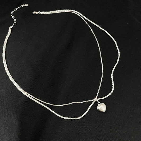 Minimalistische doppellagige Herzanhänger-Halskette