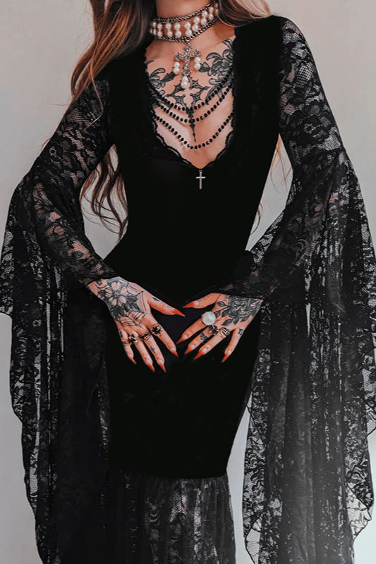 Gothic-Kleid aus Spitzensamt