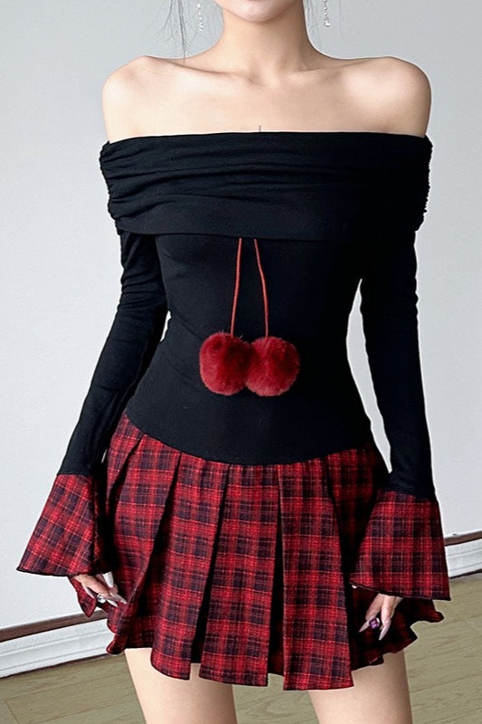 Schulterfreies, kariertes Minikleid mit Bündchen und Pompons im Color-Block-Design