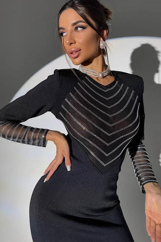 Figurbetontes Maxikleid aus Netzstoff mit Strass