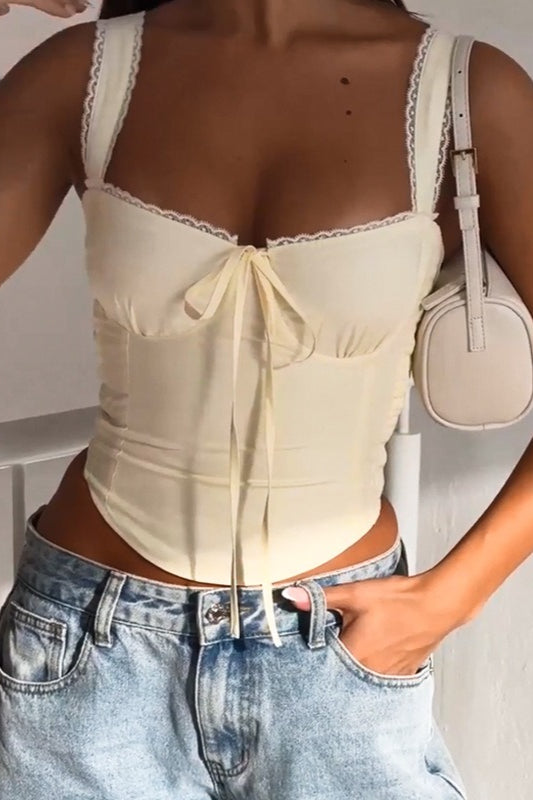 Elegantes, sexy und vielseitiges Camisole mit Spitzenbesatz