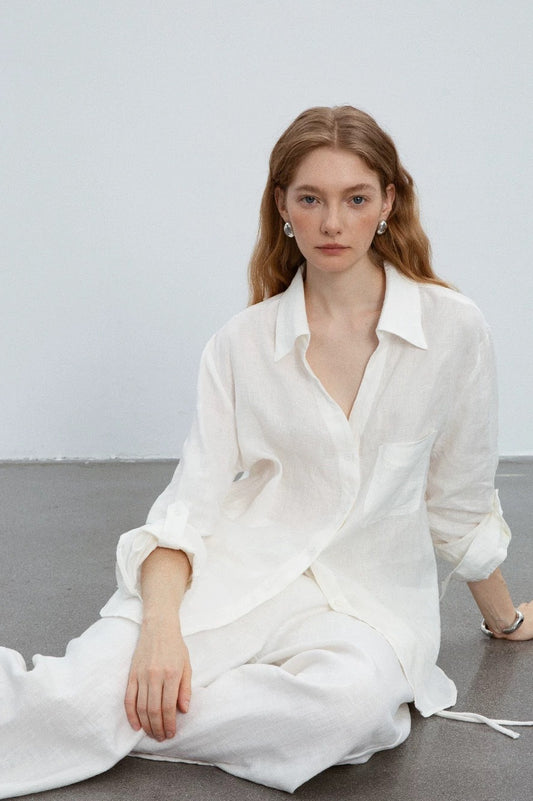 Minimalistische, lässige Leinenbluse mit lockerer Passform