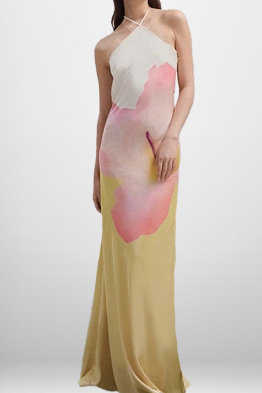 Rückenfreies, figurbetontes Maxikleid mit Blumenmuster