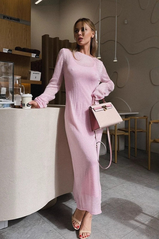 Ausgehöhltes, figurbetontes Maxikleid aus Strick in Rosa