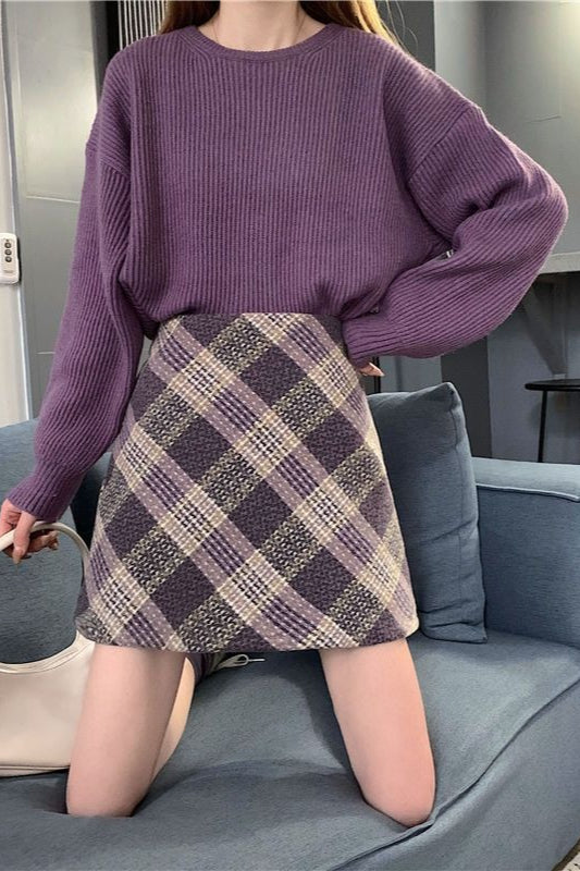 Wollkaro-Rock mit hohem Bund und A-Linien-Schnitt