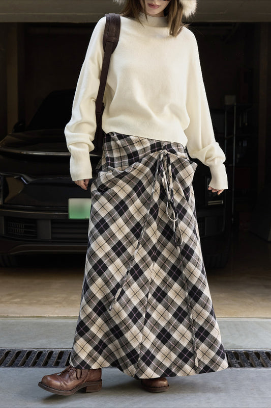 Asymmetrischer Midi-Rock mit Farbblock-Karo