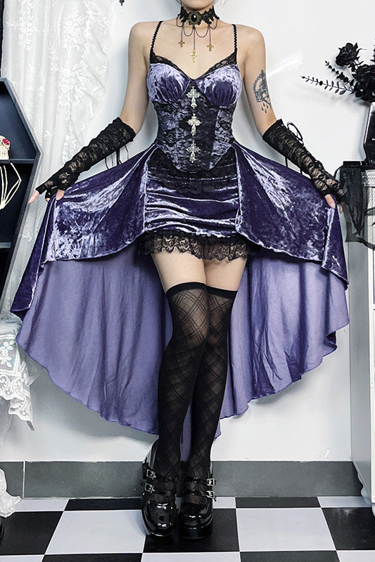 Dunkle Eleganz Lila Gothic Kleid